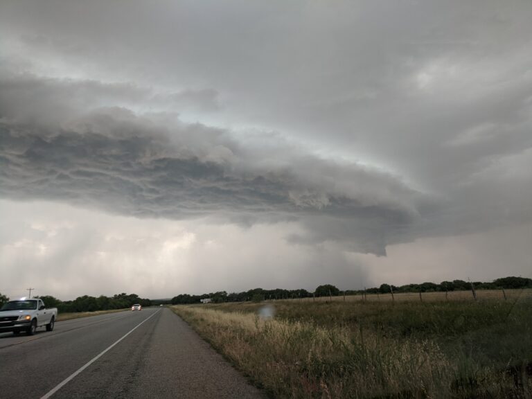 Shelf Cloud nearing Mason, Texas on May 27, 2020.